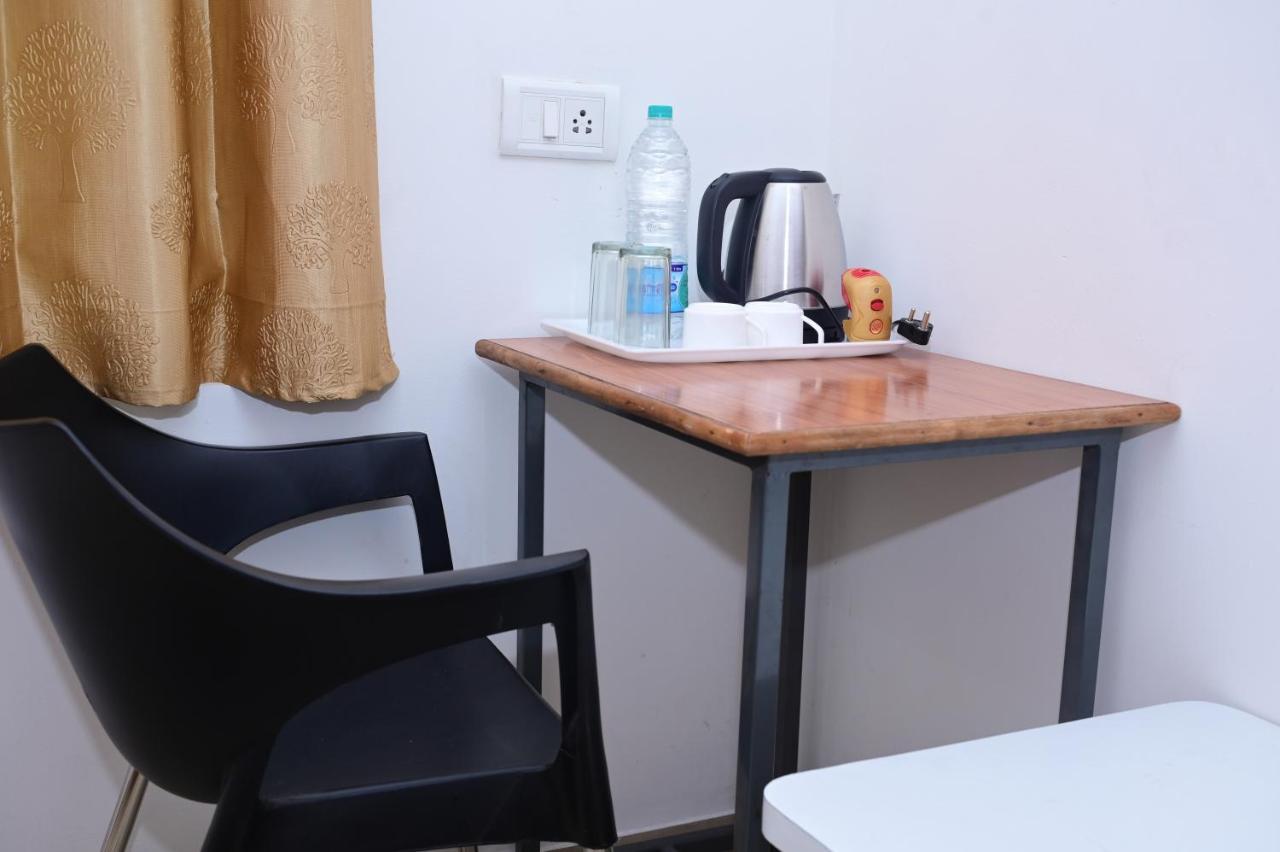Hotel Stay Shine Mysore Buitenkant foto
