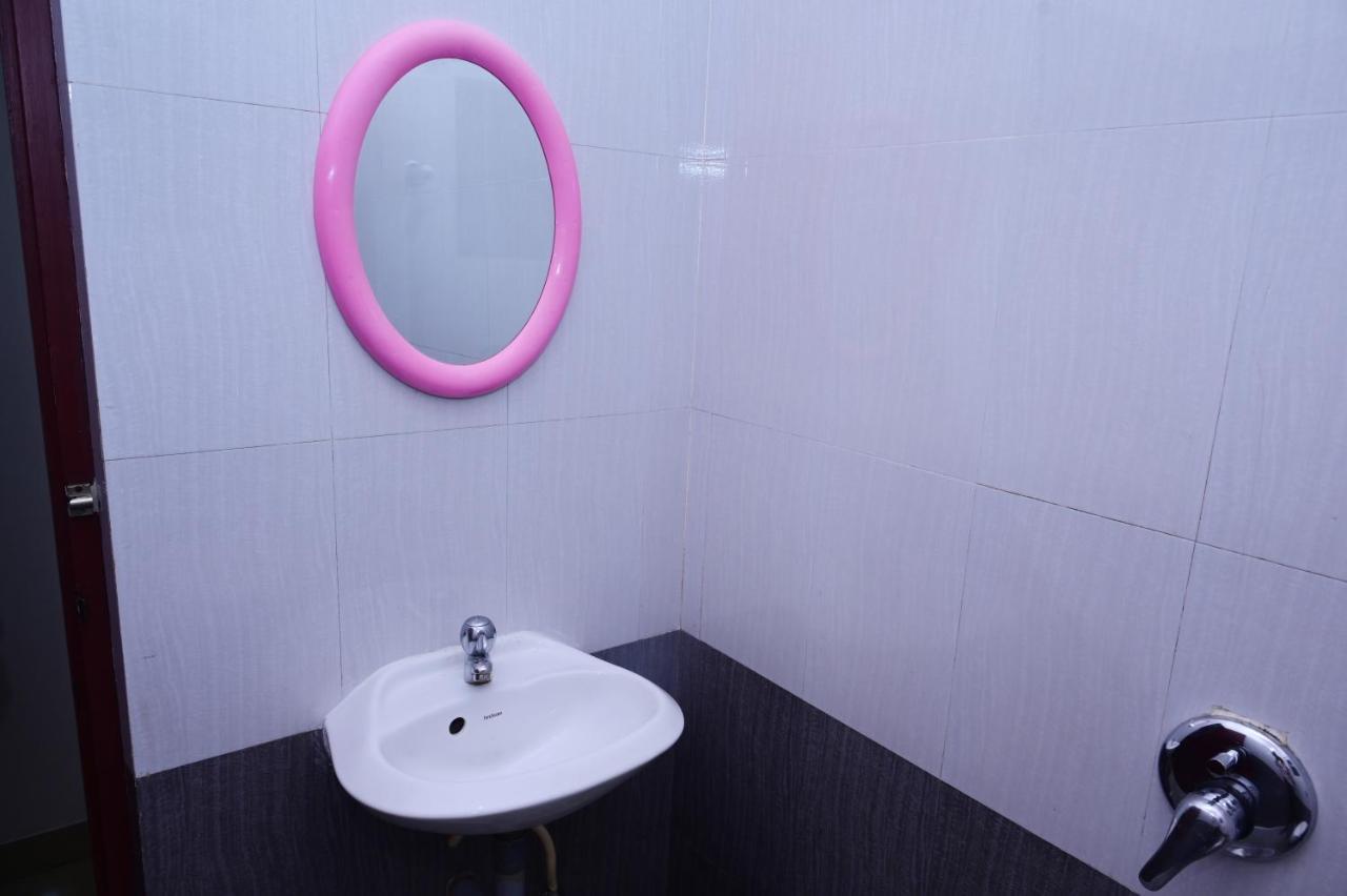 Hotel Stay Shine Mysore Buitenkant foto